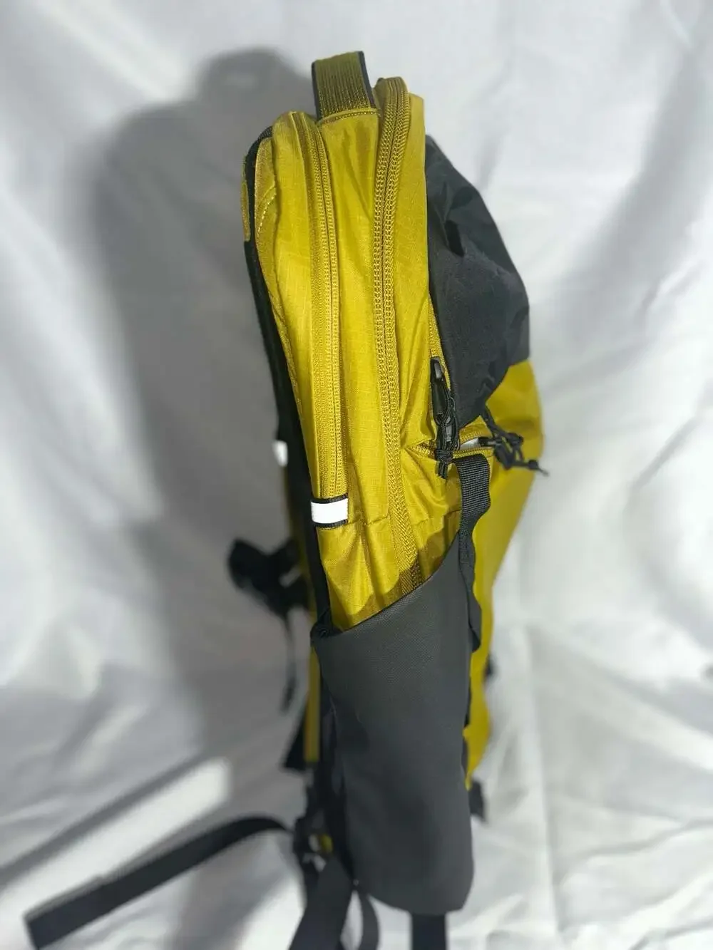 The North Face Surge 31L Laptop Backpack Yellow Black New with Tags
